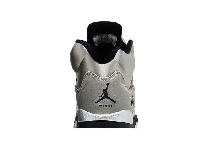 Кроссовки Wmns Air Jordan 5 Retro 'Wings'