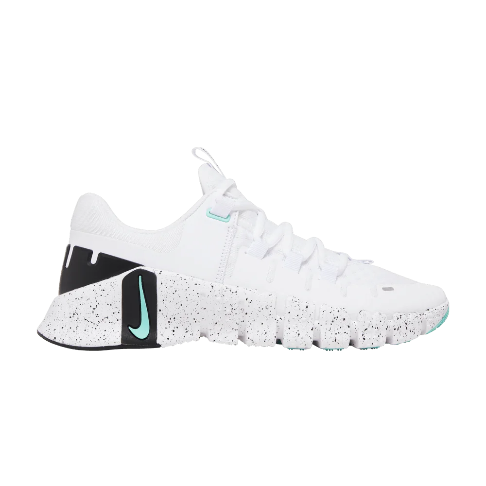 Krossovki-Nike-Wmns-Free-Metcon-5-White-Emerald-Rise