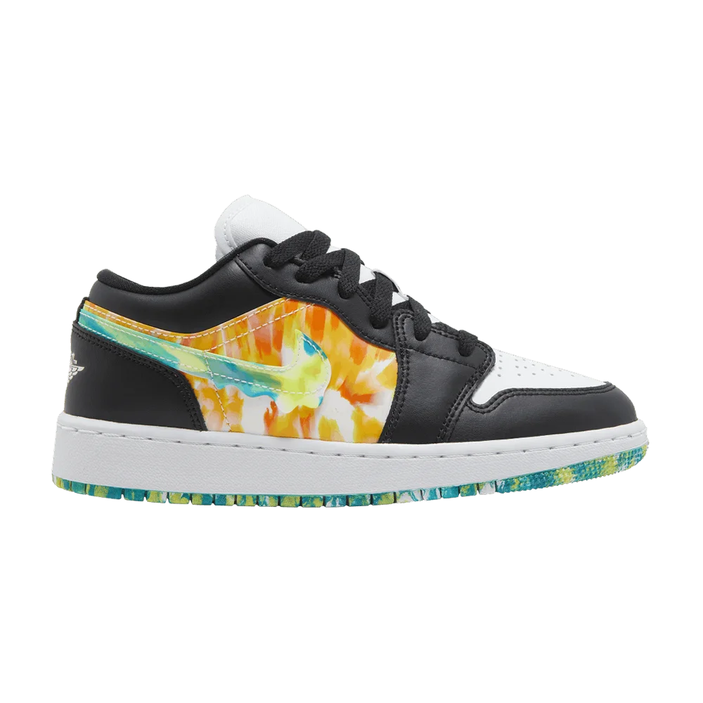 Krossovki-Air-Jordan-1-Low-SE-GS-Drip
