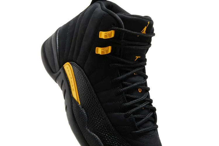 Krossovki-Air-Jordan-12-Retro-Black-Taxi-9