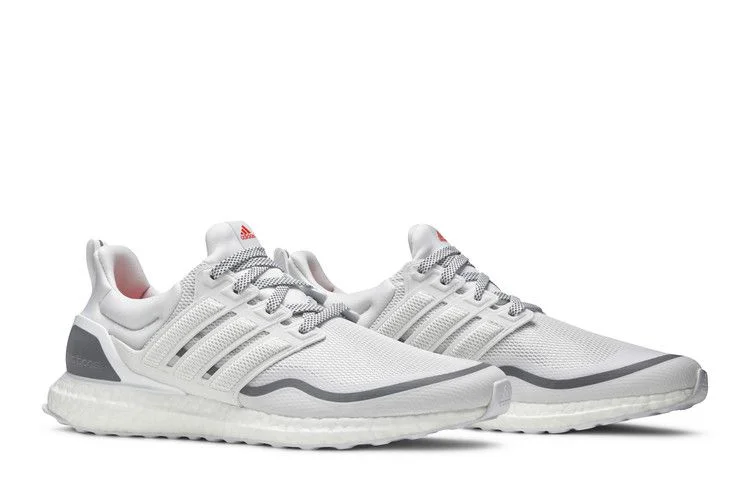 Krossovki-adidas-UltraBoost-Reflective-Crystal-White-7