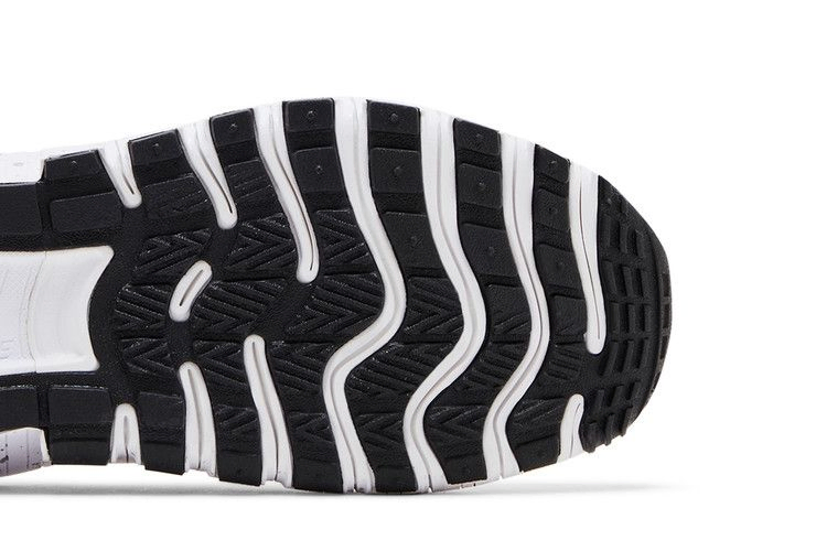 Кроссовки Nike Wmns Free Metcon 6 'White Metallic Silver Black'