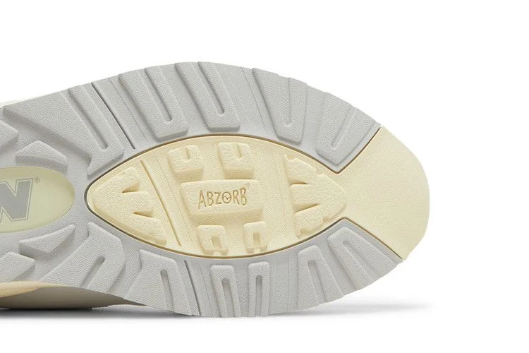Кроссовки Teddy Santis x New Balance 990v2 Made in USA 'Sea Salt'