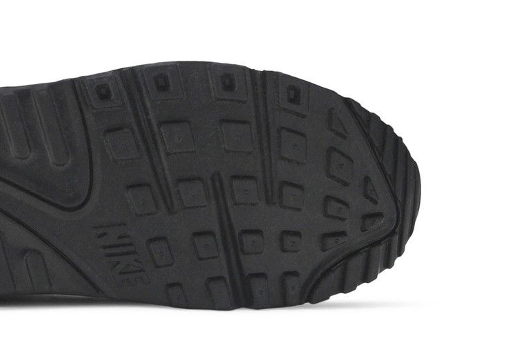 Кроссовки Nike Wmns Air Max 90 Recraft 'Triple Black'