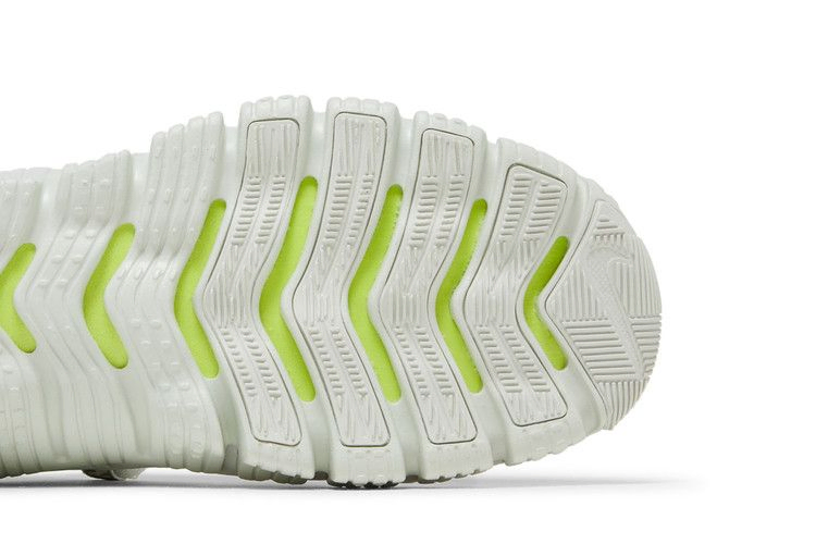 Кроссовки Nike Wmns Free Metcon 5 Premium 'Summit White Sea Glass'