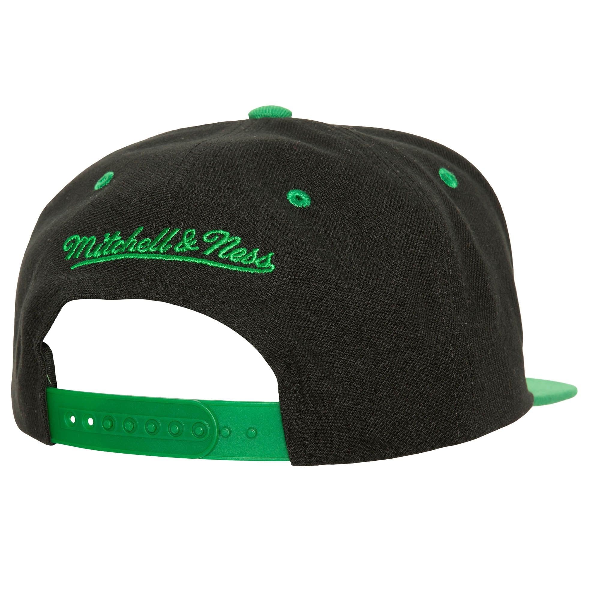Mitchell-Ness-Buzz-Snapback-Boston-Celtics-Hat-1