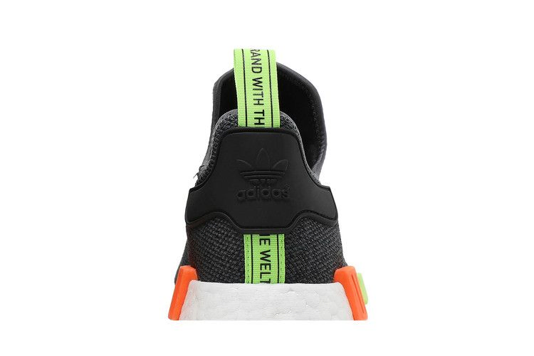Кроссовки Adidas NMD_R1 'Grey'