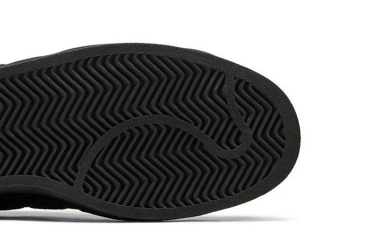 Krossovki-adidas-Y-3-Hicho-Black-White-4