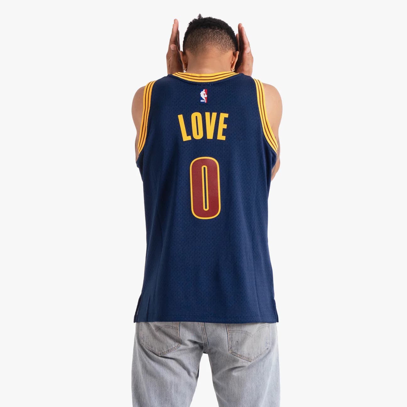 2015-16-Cleveland-Cavaliers-Kevin-Love-0-Swingman-Hardwood-Classics-Navy-Jersey-2