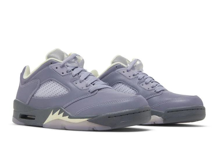Krossovki-Wmns-Air-Jordan-5-Retro-Low-Indigo-Haze-7