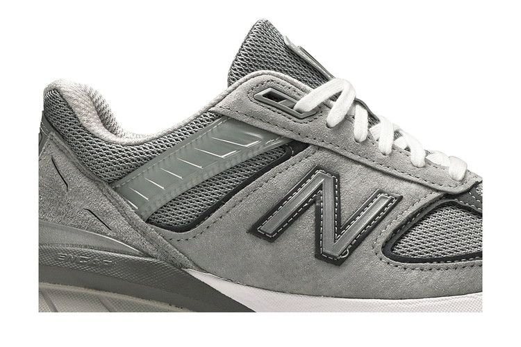 wmns-990-wide-grey-white-w990gl5d_01