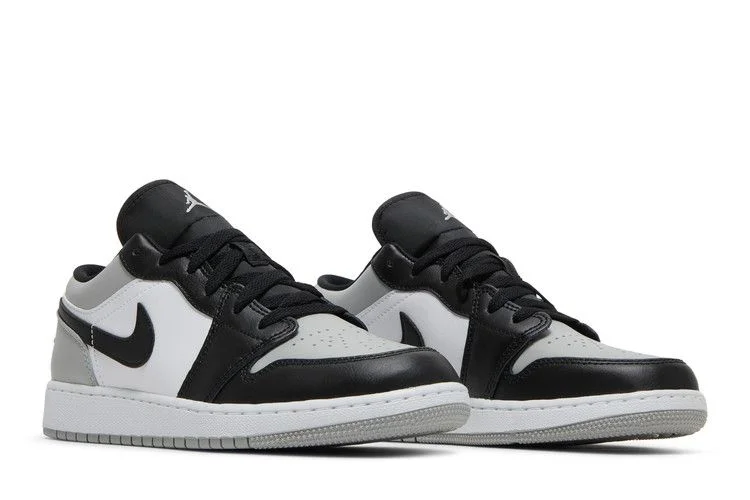 Krossovki-Air-Jordan-1-Low-GS-Light-Smoke-Grey-7