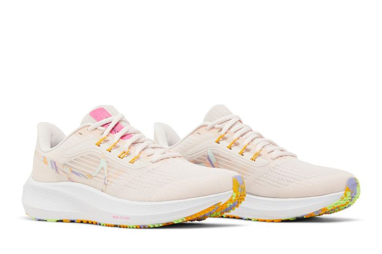 wmns-air-zoom-pegasus-39-premium-light-soft-pink-do9483-600_07