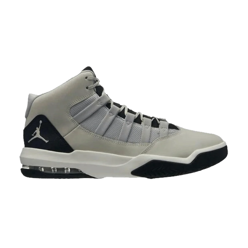 Krossovki-Air-Jordan-Max-Aura-Light-Bone