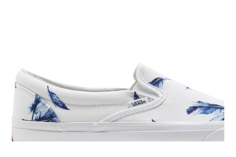 kith-x-vault-og-classic-slip-on-lx-feathers-vn0a45jk6bw_01