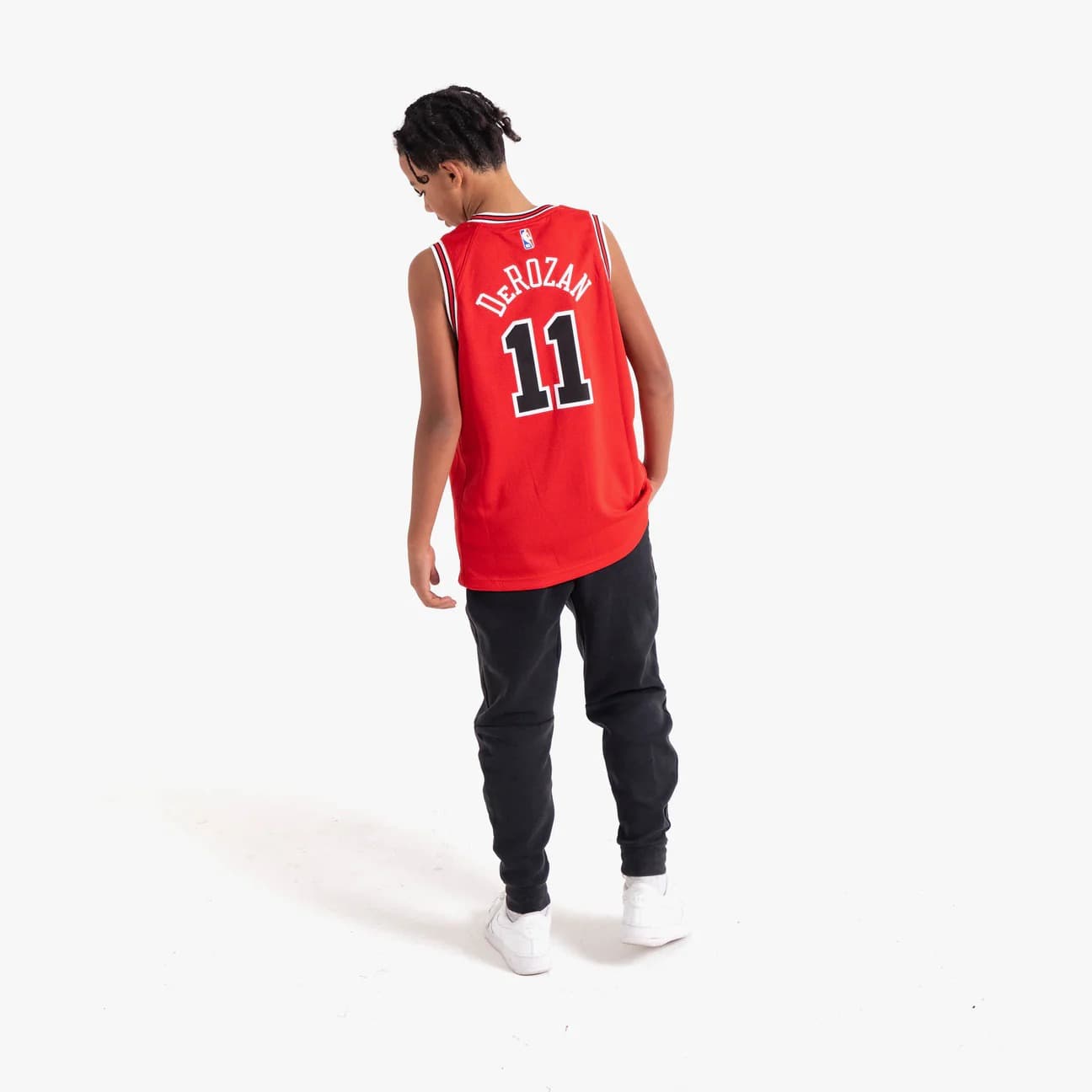 Баскетбольная джерси 2022-23 Chicago Bulls DeMar DeRozan #11 Youth Swingman Icon Edition Red Jersey