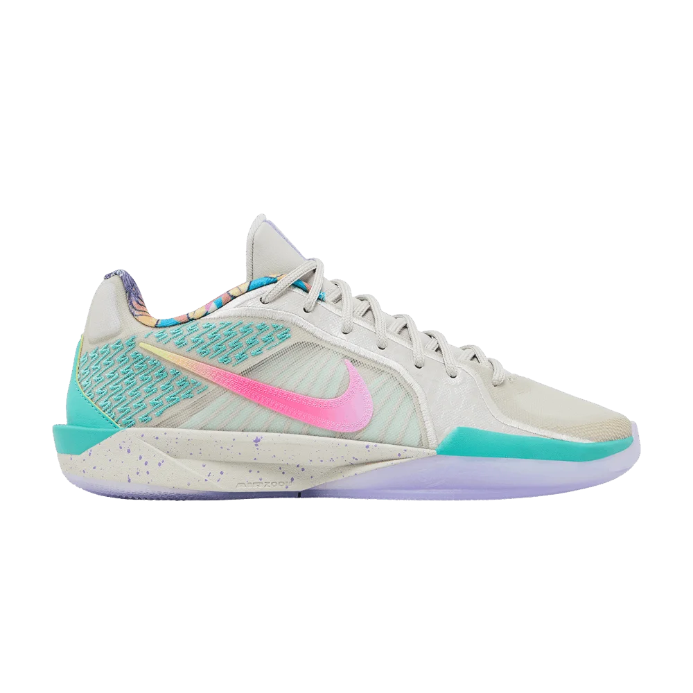 Krossovki-Titan-x-Nike-Wmns-Sabrina-2-Make-Space