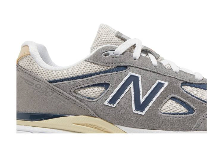 teddy-santis-x-990v4-big-kid-grey-day-2023-gc990ta4_01