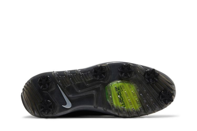 Кроссовки Nike Air Zoom Victory Tour Wide 'Triple Black'