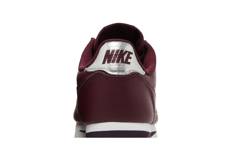 Кроссовки Nike Wmns Classic Cortez Leather 'Night Maroon'