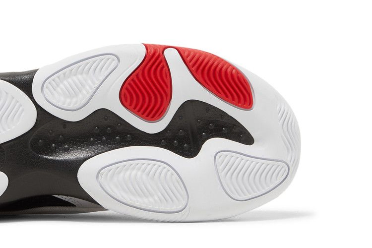 jordan-max-aura-4-white-university-red-dn3687-106_04