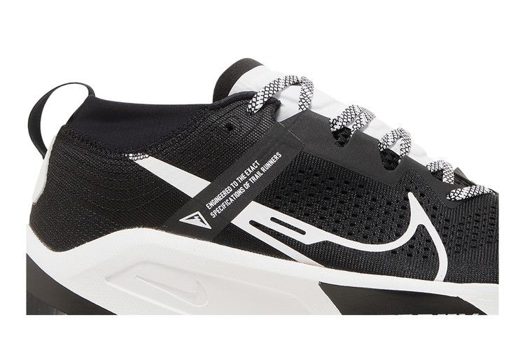 Кроссовки Nike ZoomX Zegama Trail 'Black White'