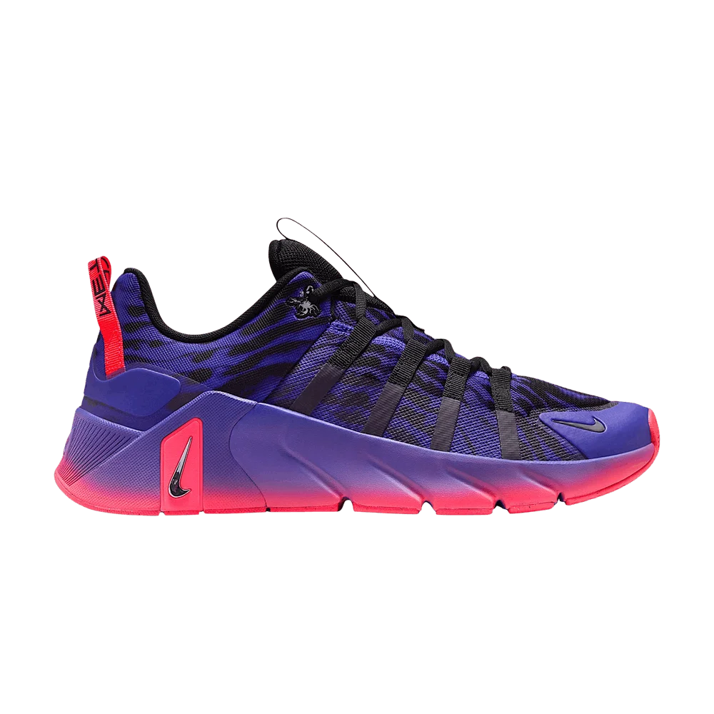 Krossovki-Nike-Free-Metcon-7-AMP-Black-Hyper-Punch
