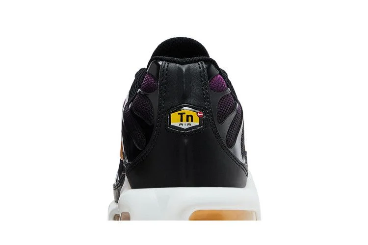 Кроссовки Nike Wmns Air Max Plus 'Hyper Violet Laser Orange'