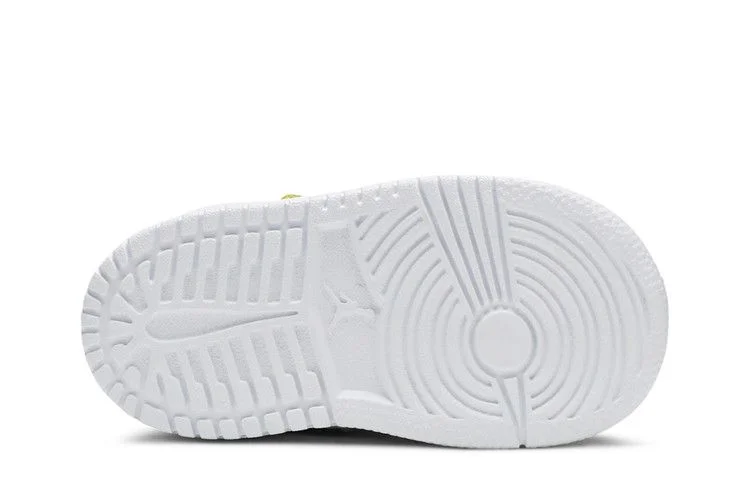 Krossovki-Air-Jordan-1-Mid-ALT-TD-Dynamic-Yellow-3