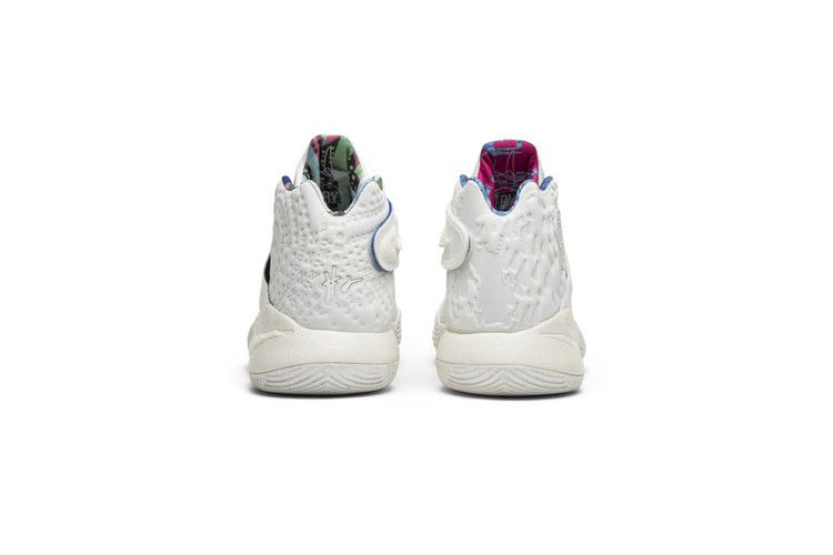 kyrie-2-what-the-914681-100_05