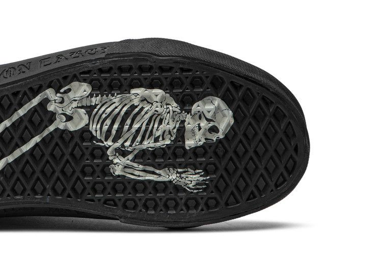 kith-x-mastermind-x-sk8-hi-zip-lx-triple-black-kith-mast-sk8-blk_04