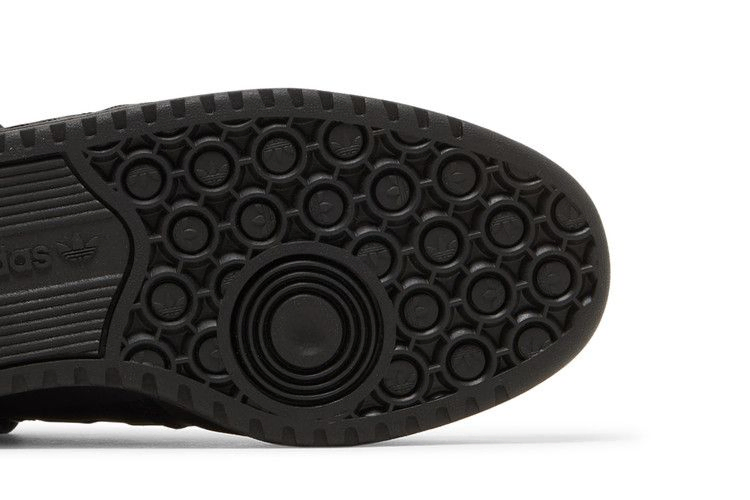 Кроссовки adidas Forum Low 'Triple Black'
