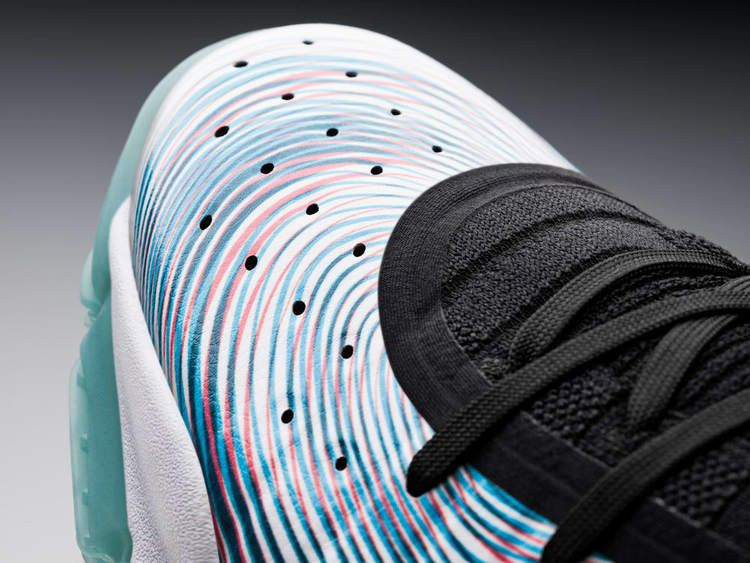 Кроссовки Under Armour Curry 4 'More Magic' 2017