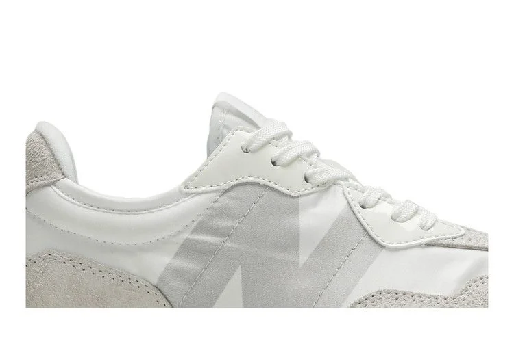 Кроссовки New Balance Wmns 327 'White Moonbeam'