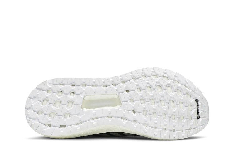 wmns-ultraboost-19-linen-green-g27484_03