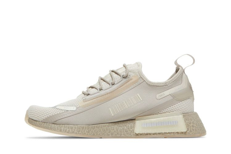 Кроссовки Adidas NMD_R1 Spectoo 'Bliss Silver Metallic'