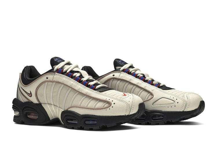 air-max-tailwind-4-roman-numerals-cj9681-001_07
