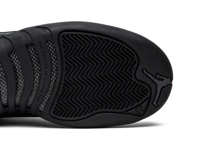 Кроссовки Air Jordan 12 Retro Winterized GS 'Triple Black'