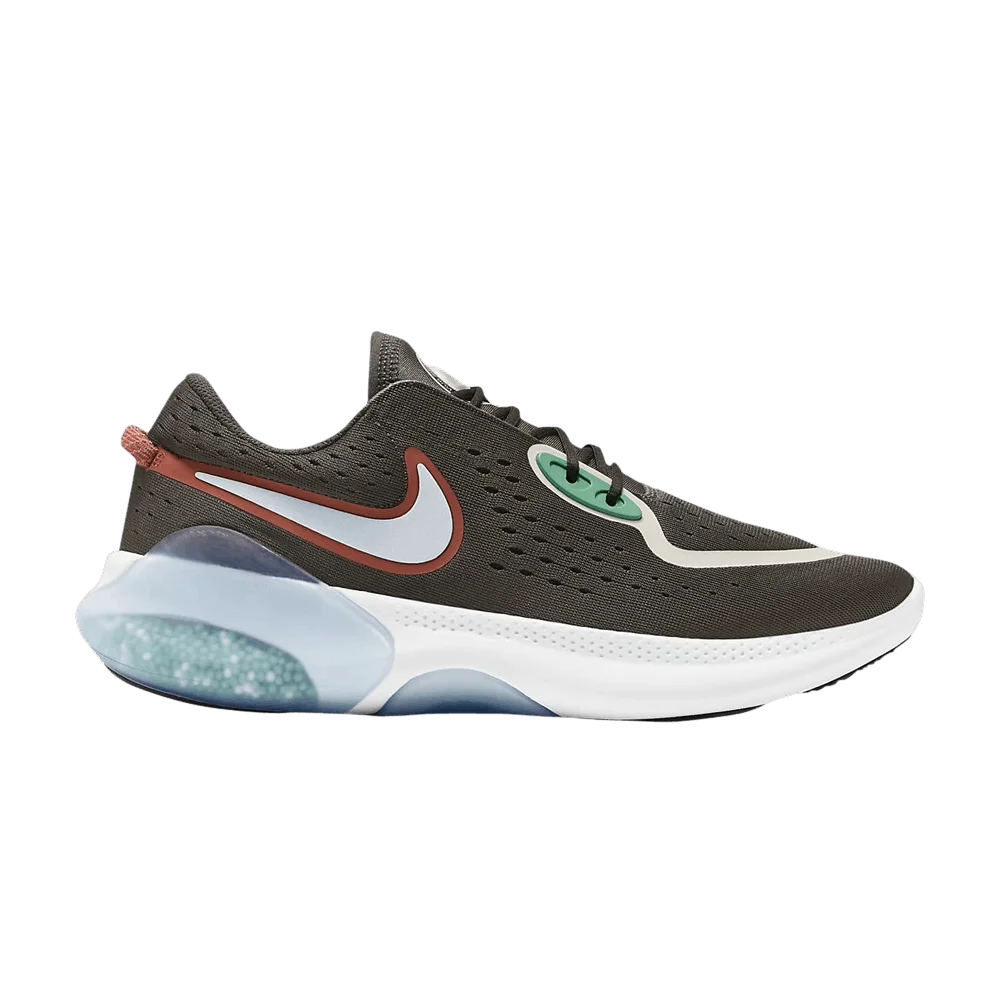 Krossovki-Nike-Joyride-Dual-Run-Newsprint