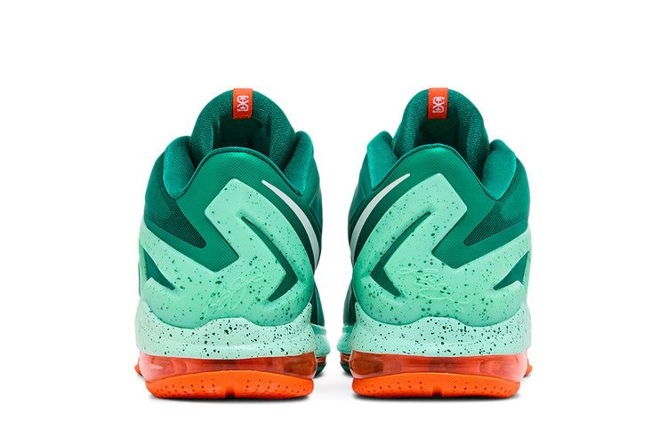 max-lebron-11-low-642849-313_05