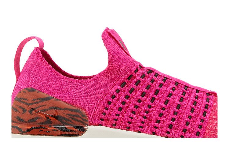 wmns-react-phantom-run-flyknit-2-pink-prime-zebra-dq7649-600_01