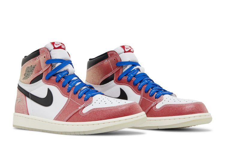 trophy-room-x-air-jordan-1-retro-high-og-sp-chicago-friends-family-da2728-100-ff_07