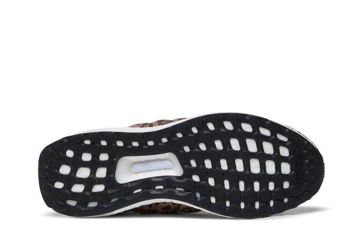 wmns-ultraboost-5-0-dna-leopard-hp9558_03
