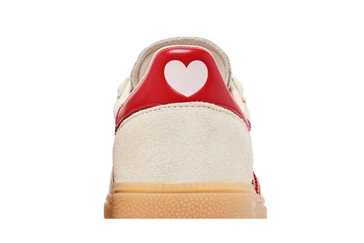 Кроссовки adidas Wmns Handball Spezial 'Cream White Scarlet Sandy Pink'