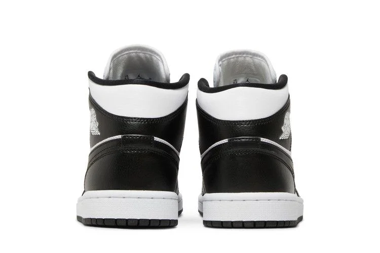 Кроссовки Wmns Air Jordan 1 Mid 'Panda'