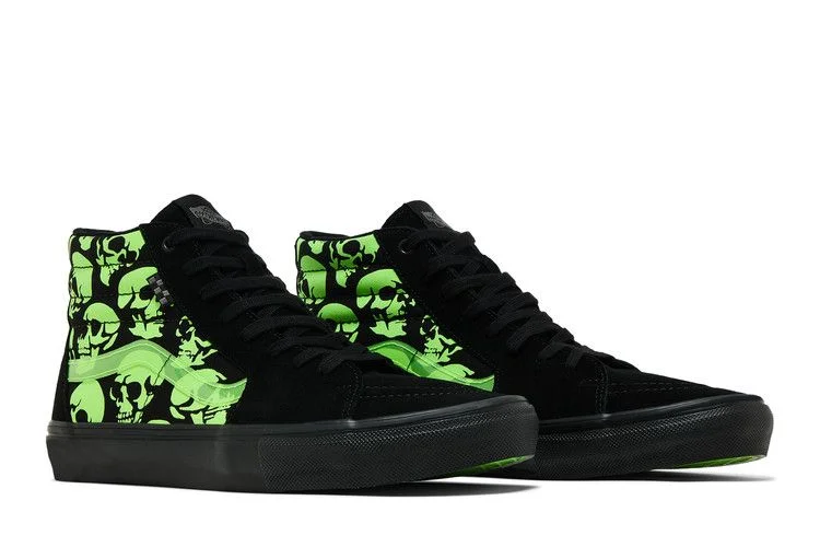Vans-Skate-Sk8-Hi-Glow-Skulls-7
