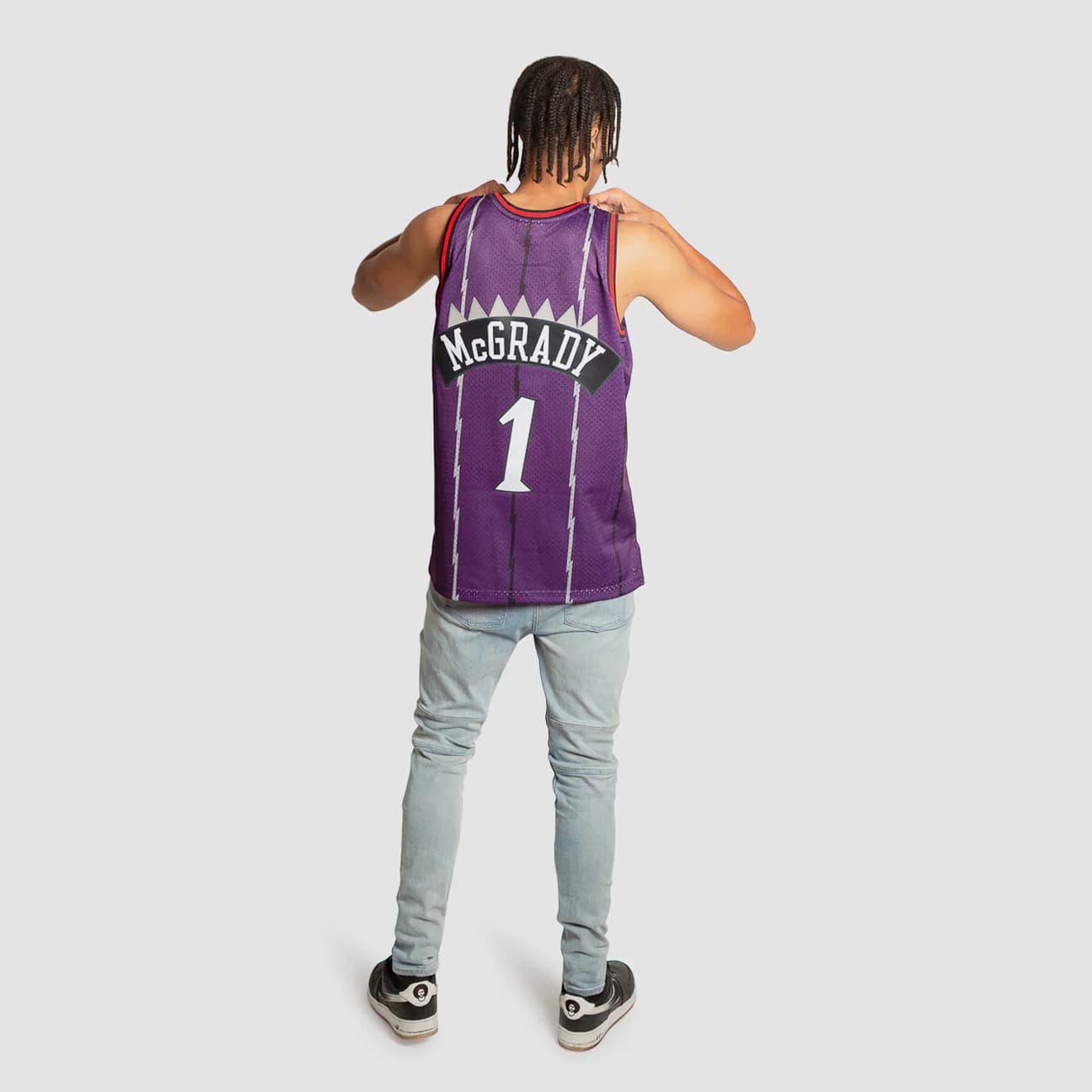 1998-99-Toronto-Raptors-Tracy-McGrady-1-Swingman-Hardwood-Classics-Purple-Jersey-4