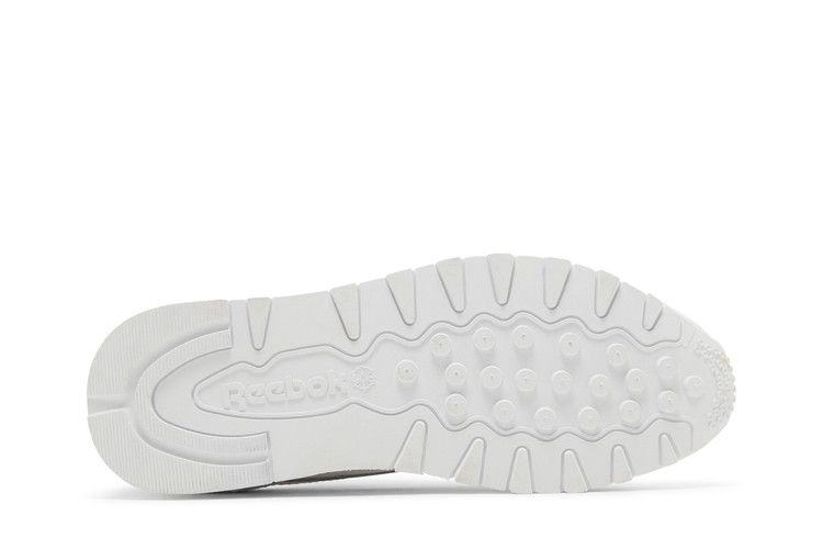 classic-leather-big-kid-triple-white-gz6097_03