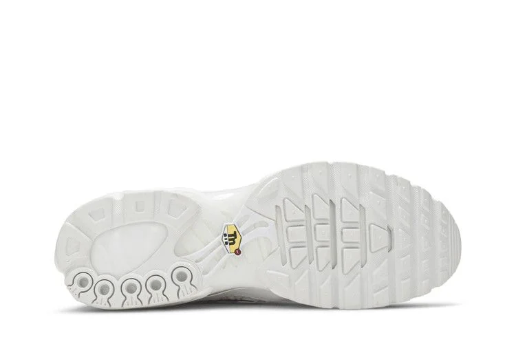 Krossovki-Supreme-x-Nike-Air-Max-Plus-TN-White-3
