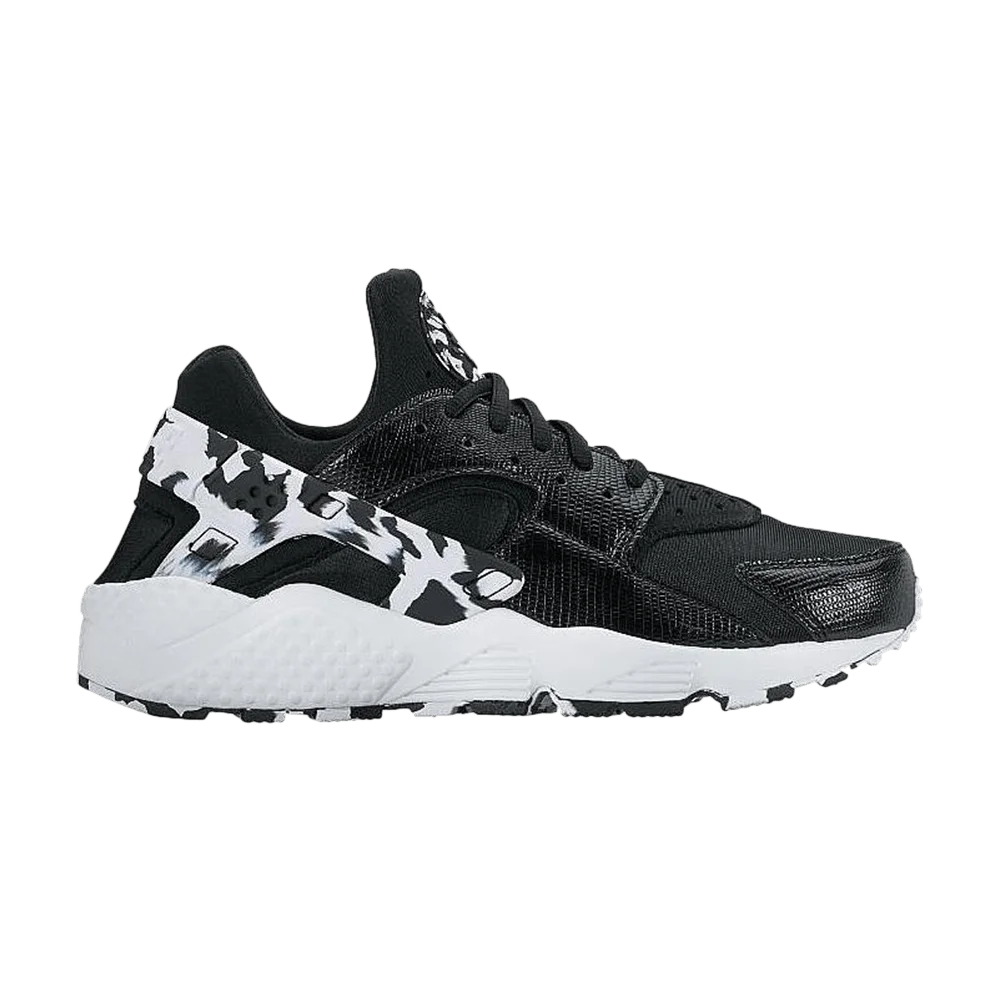 Krossovki-Nike-Wmns-Air-Huarache-Run-SE-Black-White
